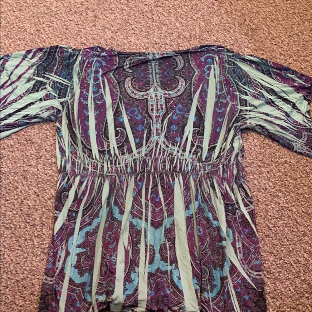 Top - Picture 2 of 2